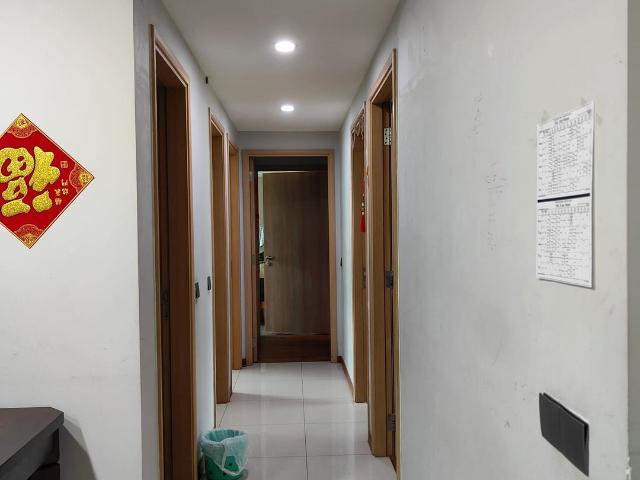 Caspian D22, Condominium