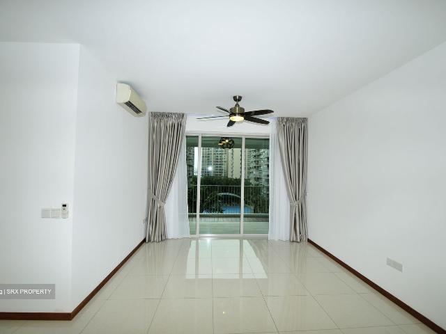 Caspian D22, Condominium