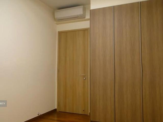 Caspian D22, Condominium