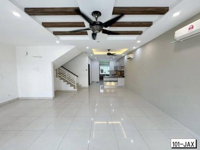Cassava Bandar Puteri Klang 25Storey House fully renovated value buy