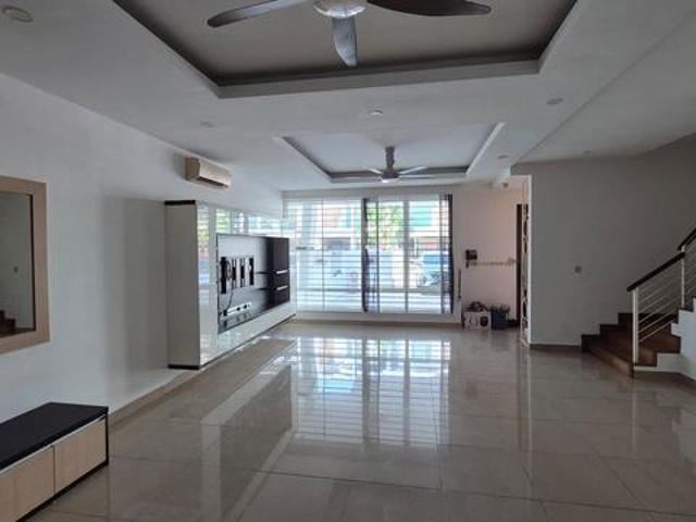 Cassia Garden Residence 5R6B Partial Furnished Cyberjaya Near MRT