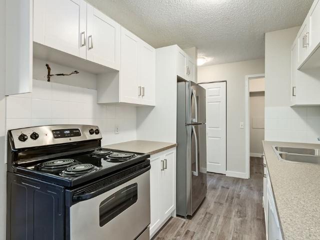 Cassils Manor 2 Bedroom Apartment for Rent at 604 8 Street West, Brooks, AB T1R 0V3