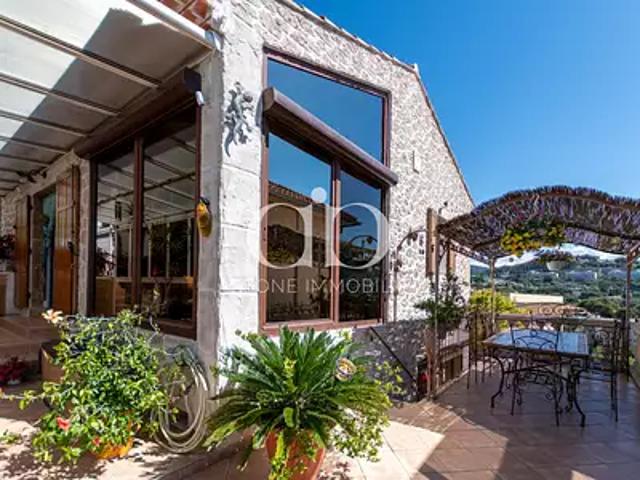 Cassis 13260 Achat / Vente maison 6 pièces t6