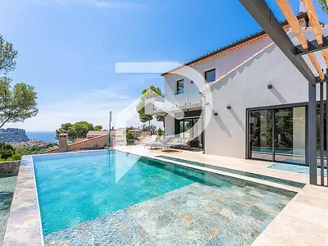 Cassis 13260 Achat / Vente maison 8 pièces t8 terrasse cave