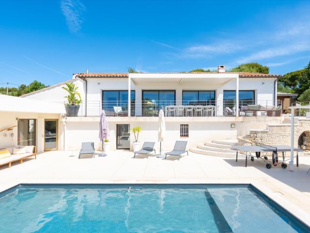 Cassis Location Propriété/château 13