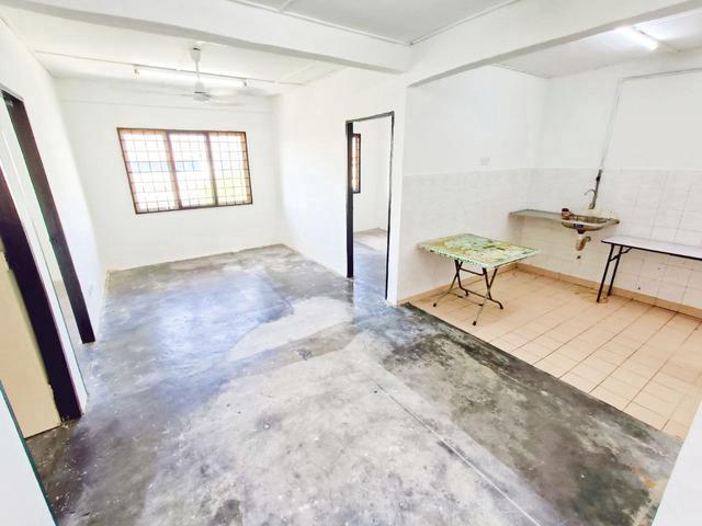 Cat BaruTermurah Flat Utarid Subang U5 Shah Alam