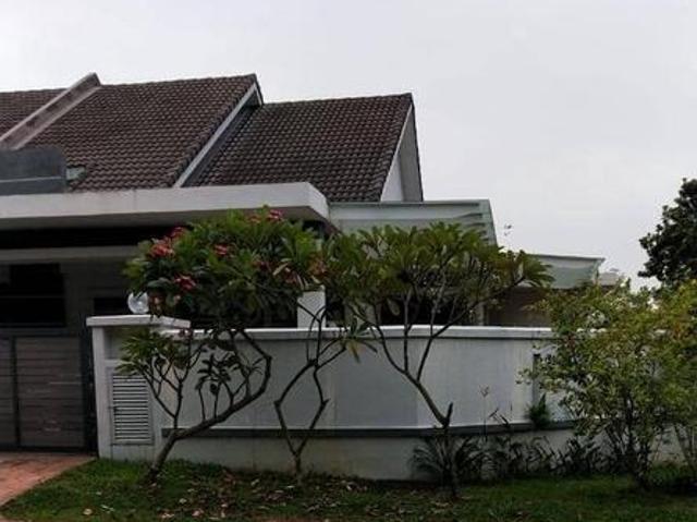 Catarina Freehold corner single storey house in Setia Alam