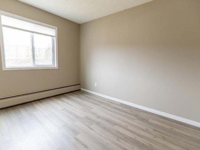 Cathy Manor 1 Bedroom Apartment for Rent at 5355 Waverley Dr Sw, Calgary, AB T3C 2P7 Westgate