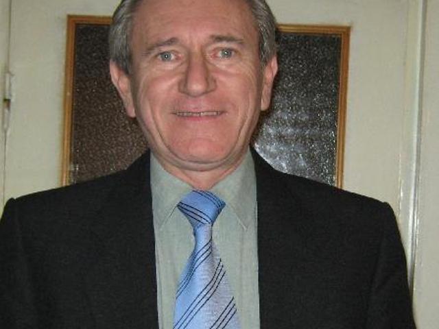Caut casa la tara