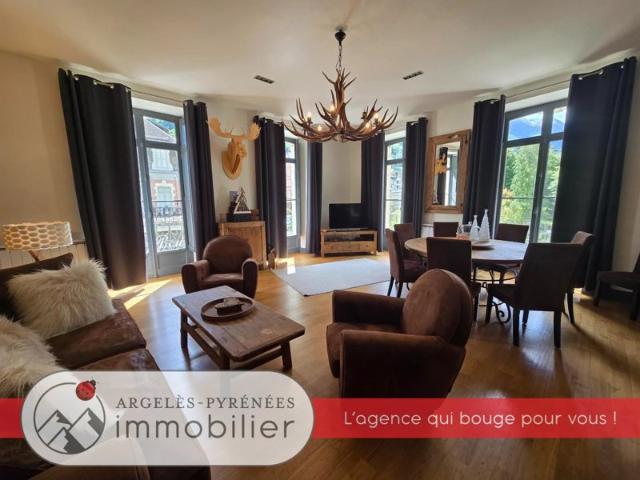 CAUTERETS CENTRE VILLE APPARTEMENT D'EXCEPTION T4 de 112 m 2