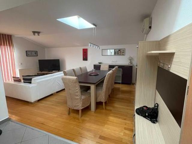 Cauti un apartament in stil urban, zona centrala, vibe bun, Oradea?