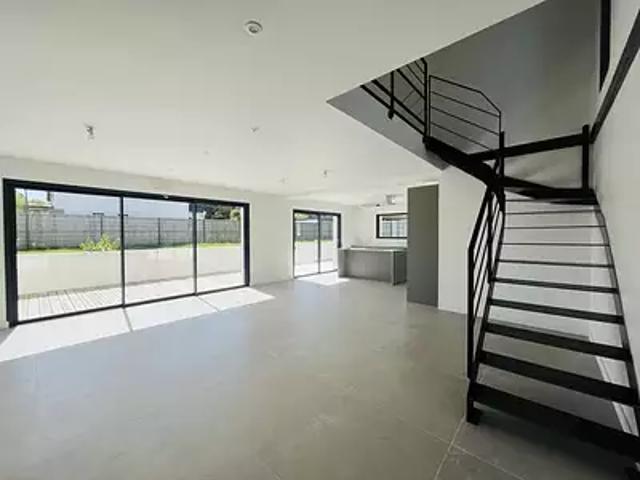 Caudan 56850 Location maison 5 pièces t5
