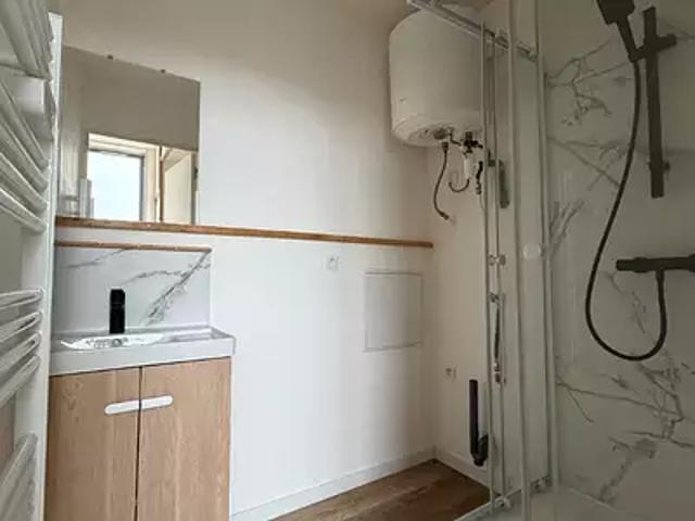 Caudebec lès Elbeuf 76320 Location appartement 1 pièce t1 au dernier étage
