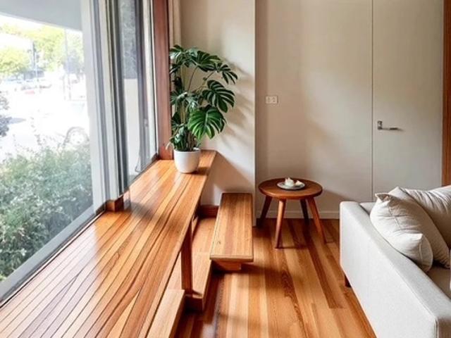 CAUDERAN APPARTEMENT T3 COMMERCES AU PIED DU LOGEMENT