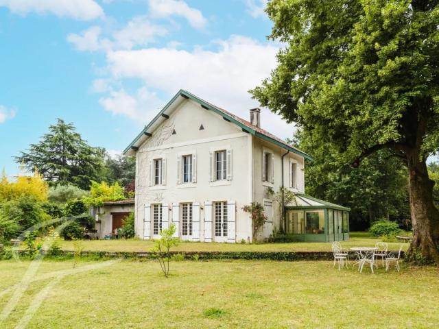 CAUDÉRAN GOLF BORDELAIS MAISON À RÉNOVER TERRAIN DE 3000M²