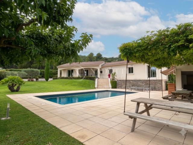 Caumont sur Durance Superbe Villa en colline de 230 m2 avec piscine