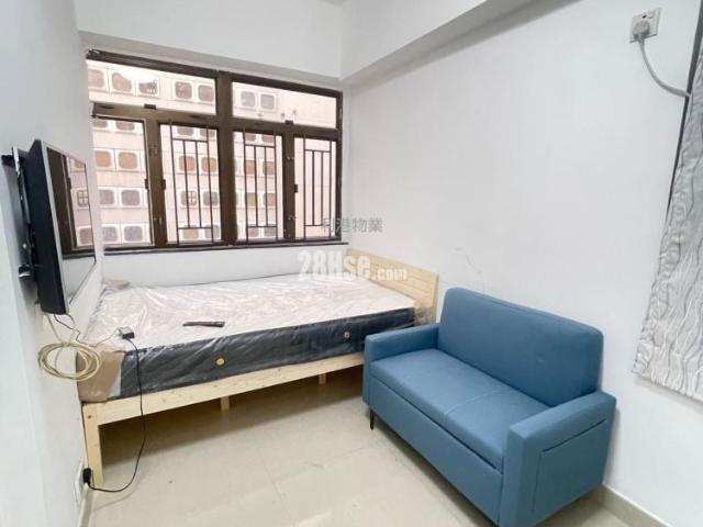 Causeway Bay Thai Kong Building [Agency Ads] Room 5, Low Floor 靚裝修開放式套房一開五新傢俬及新家電交通方便銅鑼灣地鐵站五分鐘 Hints