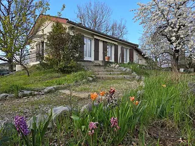 Caussade 82300 Achat / Vente maison 4 pièces t4 au dernier étage