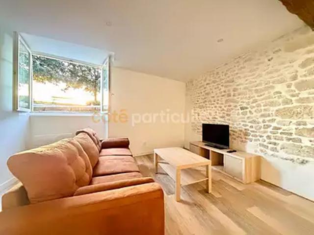 Caussade 82300 Location appartement 2 pièces t2 au dernier étage