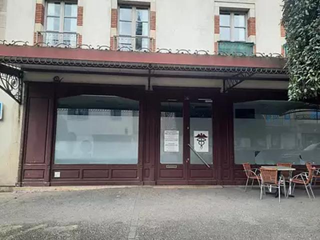 Caussade 82300 Location divers 7 pièces
