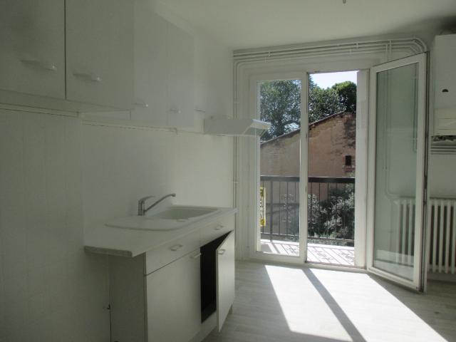 Caussade Location Appartement 82