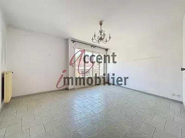 Cavaillon 84300 Achat / Vente appartement 3 pièces t3