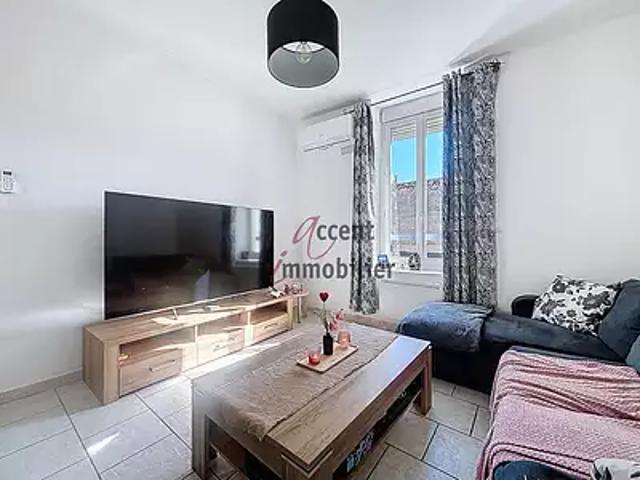 Cavaillon 84300 Achat / Vente appartement 3 pièces t3 au dernier étage