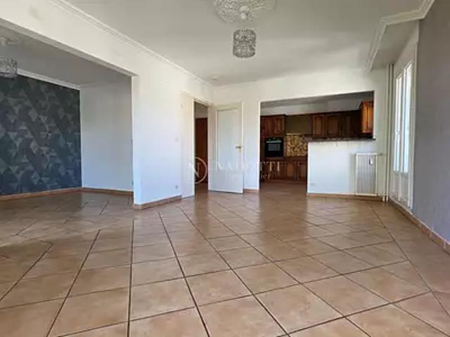 Cavaillon 84300 Achat / Vente appartement 4 pièces t4 cave
