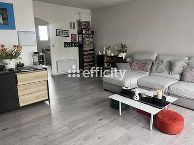Cavaillon 84300 Achat / Vente appartement 4 pièces t4 au dernier étage balcon