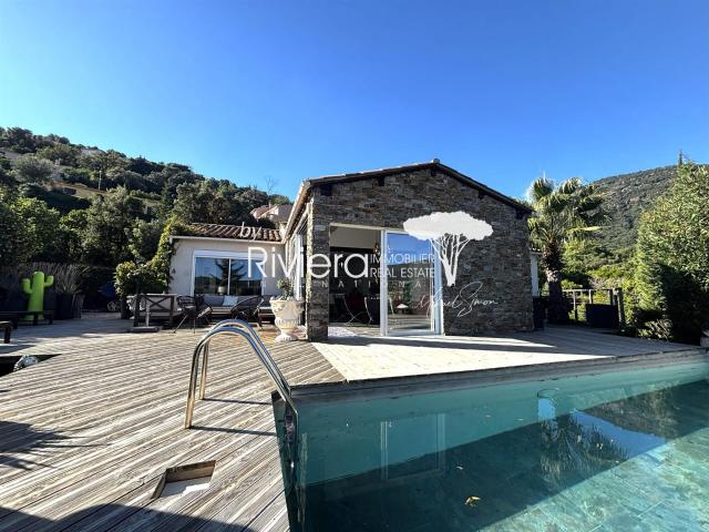 Cavalaire Superbe villa contemporaine 5 chambres belle. 160m² Cavalaire sur Mer