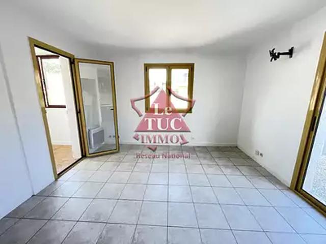 Cavalaire sur Mer 83240 Achat / Vente appartement 1 pièce t1