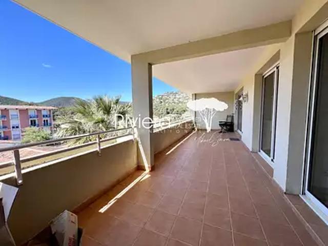 Cavalaire sur Mer 83240 Achat / Vente appartement 3 pièces t3
