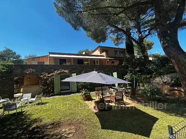 Cavalaire sur Mer 83240 Achat / Vente maison 14 pièces t14 piscine parking