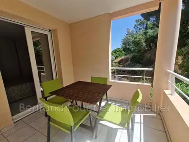 Cavalaire sur Mer 83240 Location appartement 2 pièces t2 terrasse