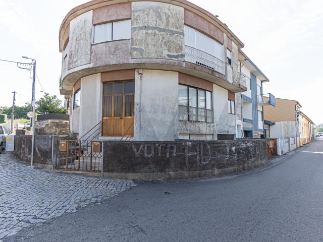 Cave com 115 m² em Coimbrões – Vila Nova de Gaia