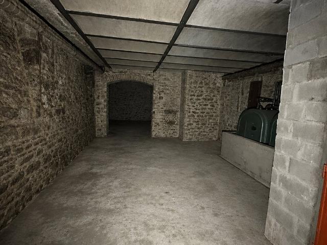 Cave 125m2 situé entre Rue Gambetta et Rue Pasteur Idéal pour du stockage