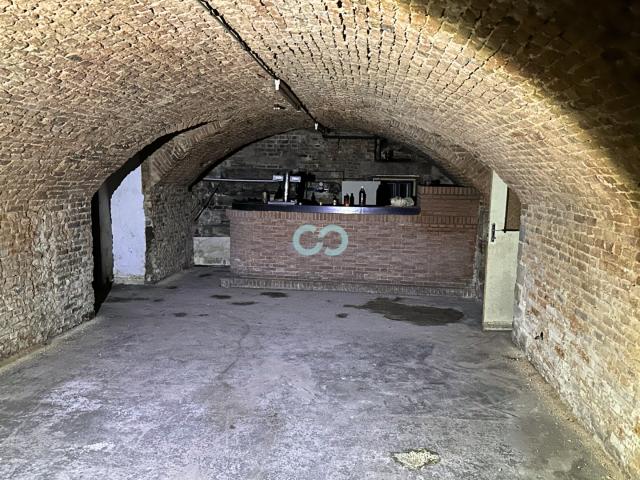 CAVE 90 m2 LILLE CENTRE
