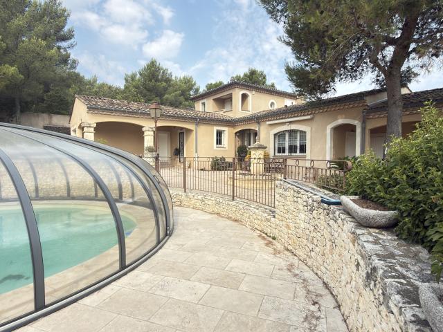 Caveirac 30820 Villa contemporaine 164 m2 Piscine 4 chambres Vue Vaunage