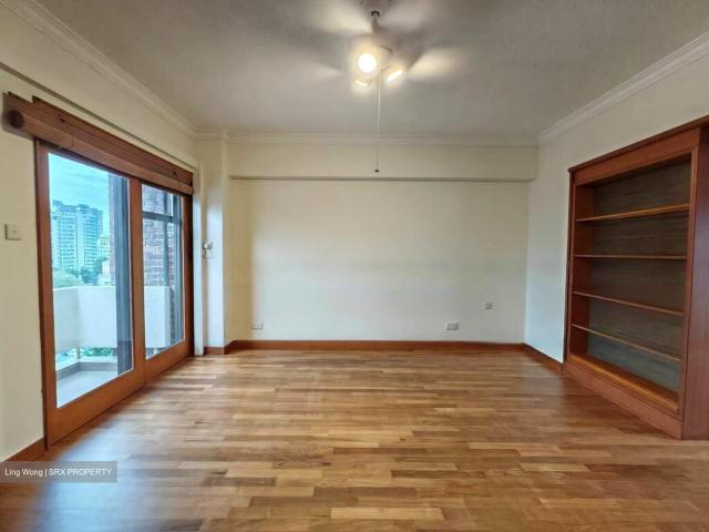 Cavenagh Court D9, Apartment