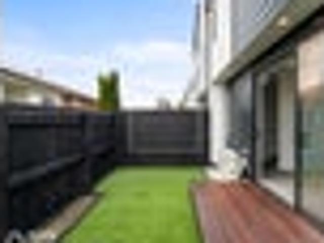 Caversham, 2 bedrooms, $630 pw