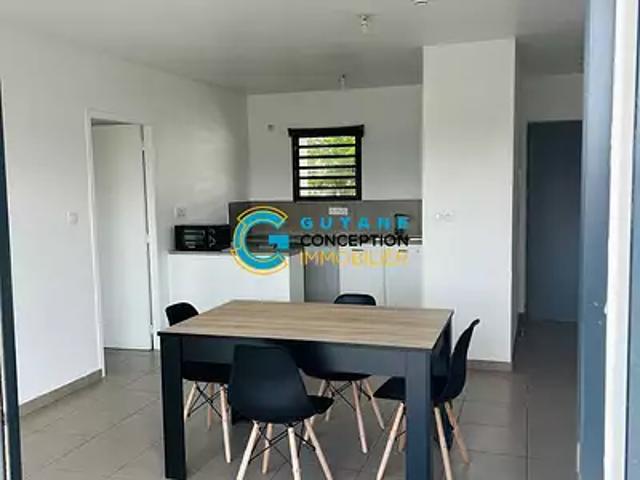 Cayenne 97300 Location appartement 3 pièces t3 terrasse parking