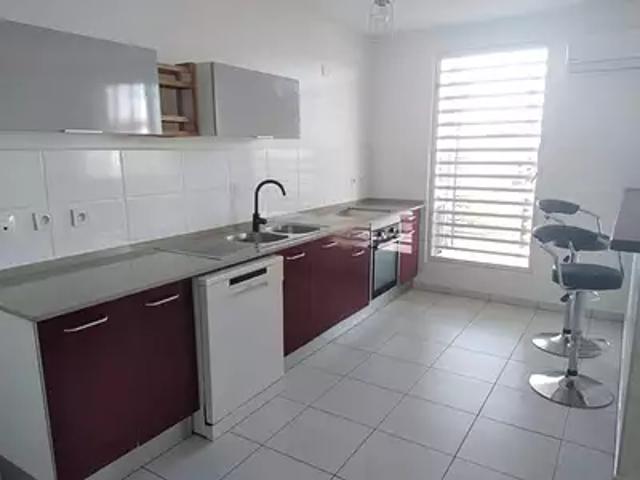 Cayenne 97300 Location appartement 4 pièces t4 balcon
