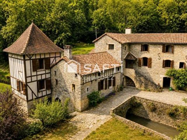 Caylus, Ancien Moulin du XVIII? siècle, un lieu de vie hors du temps