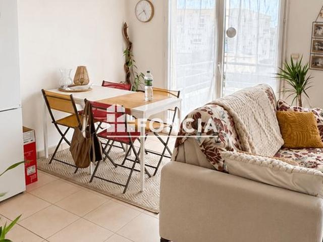 Cayrets t1 bis + parking