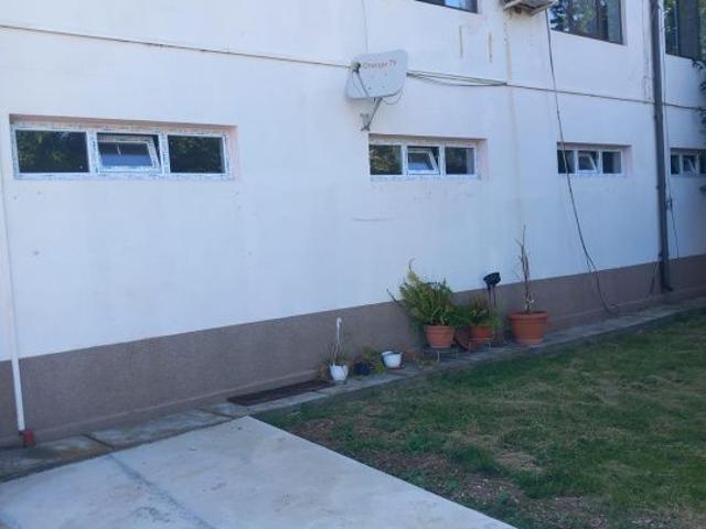 Cazare pentru 10 muncitori, 84 mp, zona Baicoi