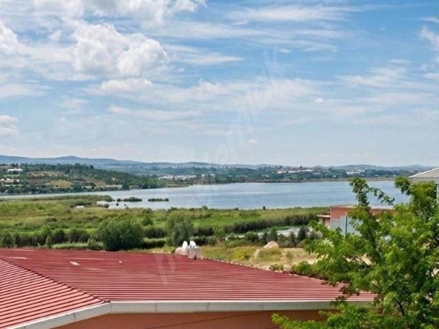 Cb Vizyon Tuğba ERKAL'dan Göl Manzaralı Lüks Yapılı 2+1 Daire