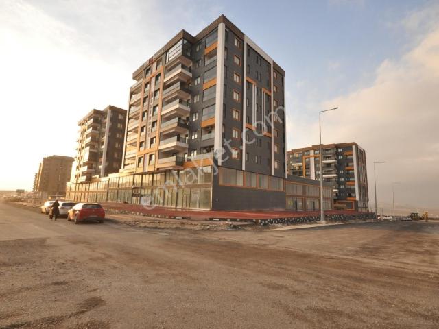 Cb Acar'dan Kapalı+açık Alanlı Çift Cephe Köşebaşı 400m² Dükkan