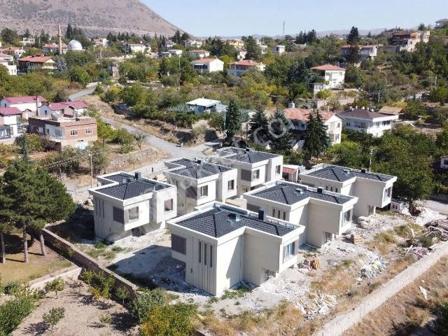 Cb Anatolia / Becen Mah. Nilüfer Villaları Satılık Lüks Villa