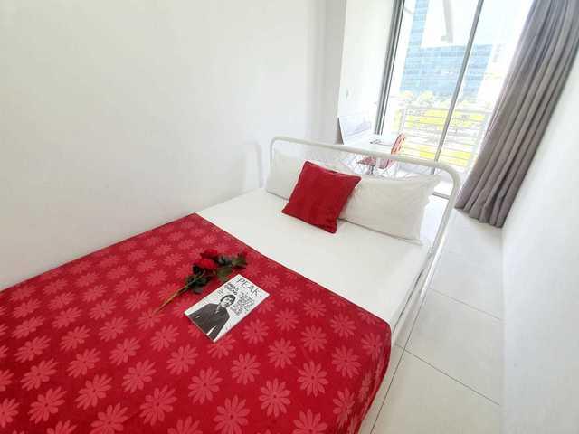 CBD Condo Queen Room with Outdoor Balcony Downtown / Raffles place MRT
