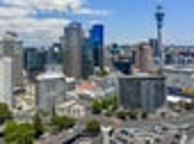 CBD standalone with penthouse and harbour views